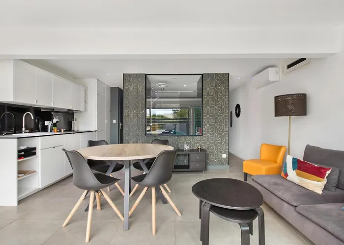 Village Naturiste R4n La Ad Ara * Agde